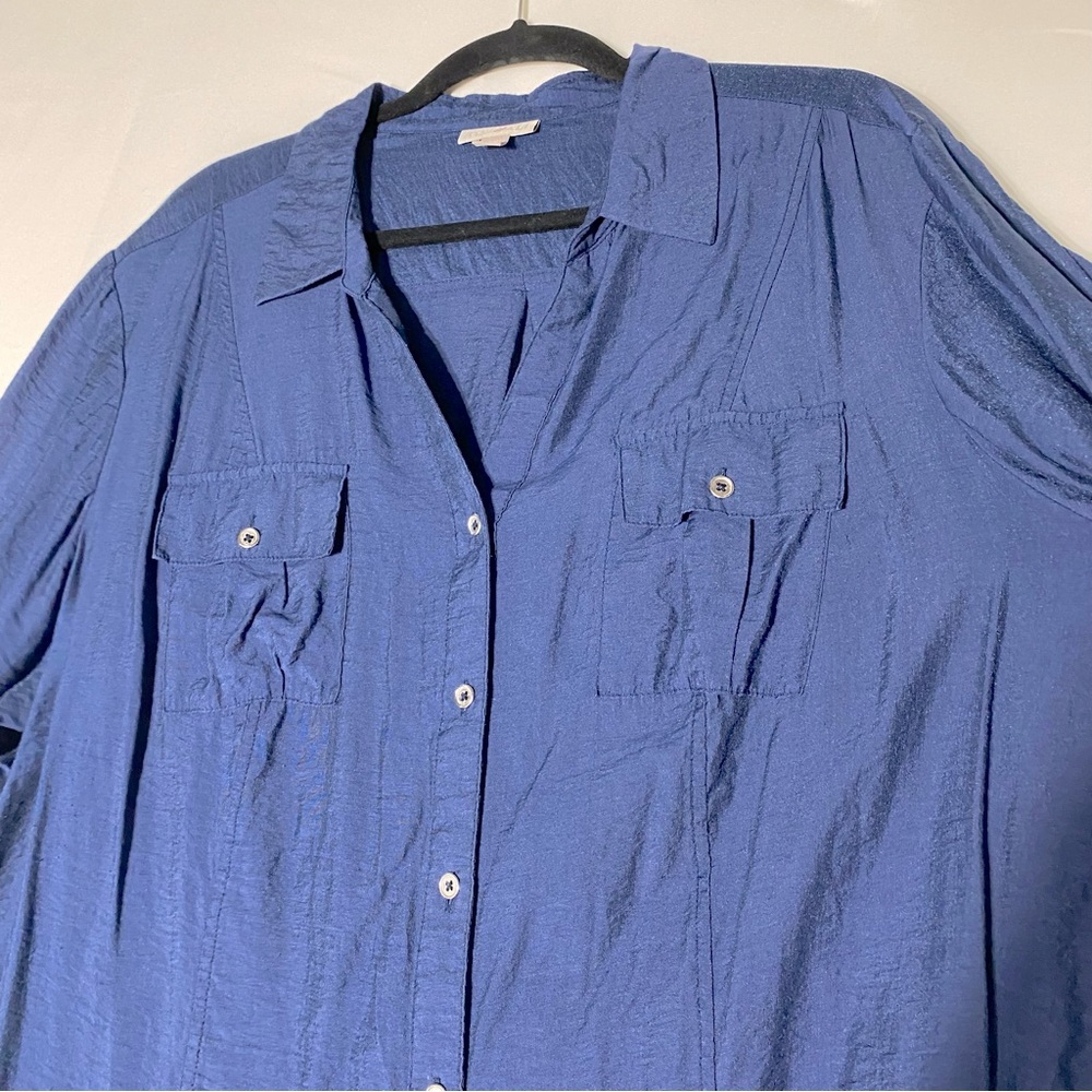 5/$25 Roz & Ali Blue Button Front Blouse 3X - Picture 9 of 16